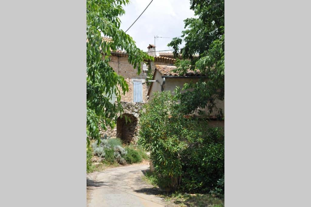 Lou Colibri Apartamento Le Thoronet Exterior foto